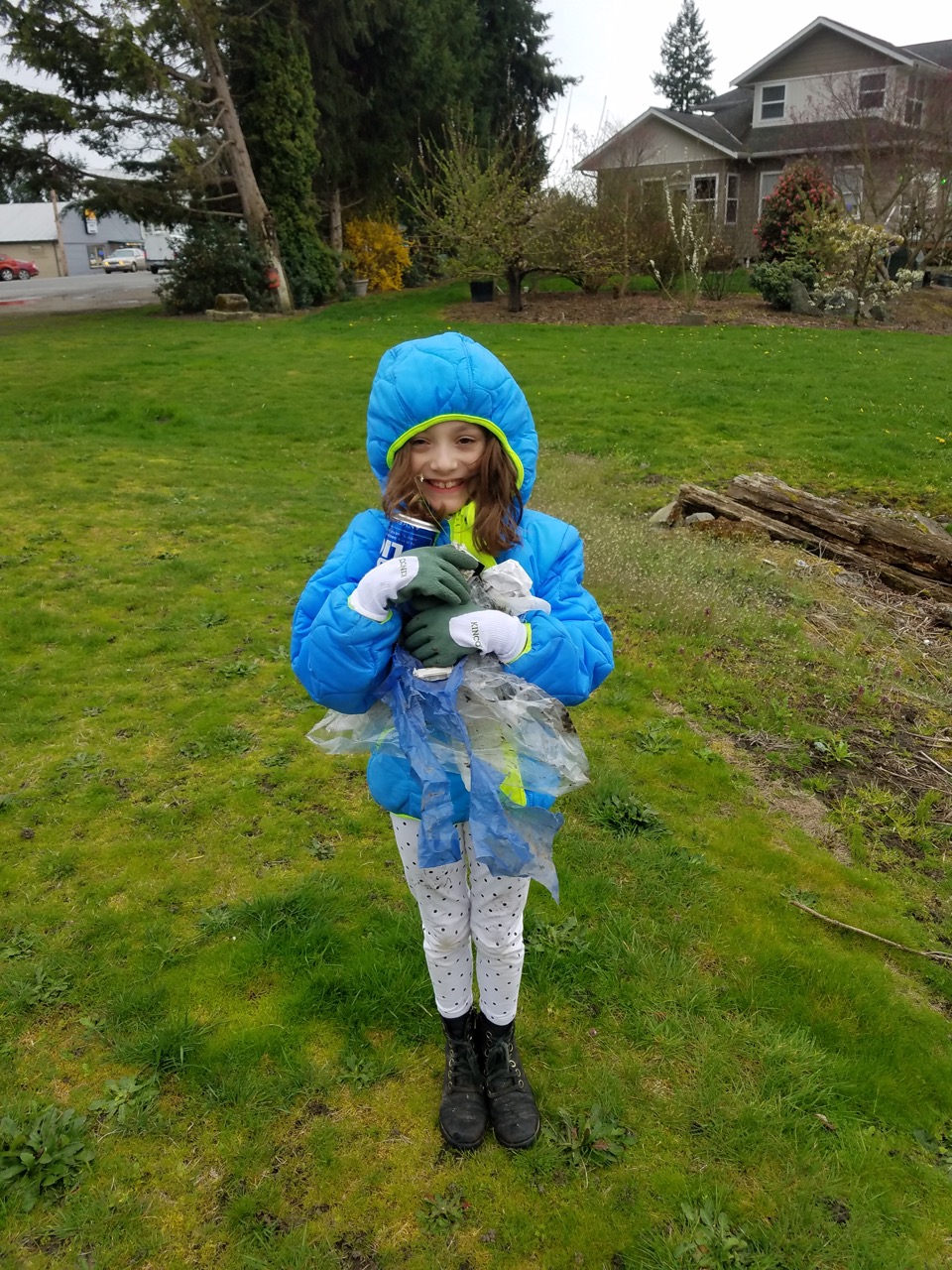 Students from Mount Vernon participate in restoration and a trash cleanup at Mud Lake Conservation Area. Photograph credit: Skagit Land Trust staff.