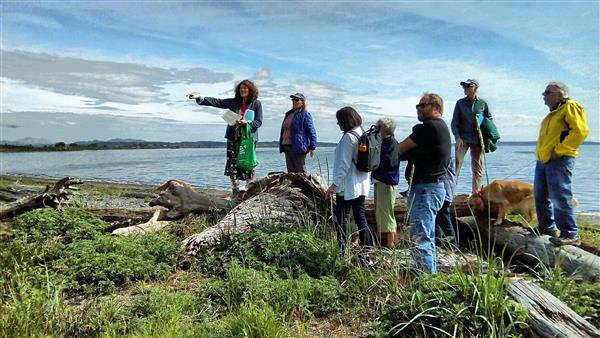 The Skagit Land Trust relies on support from community members to make our work possible.